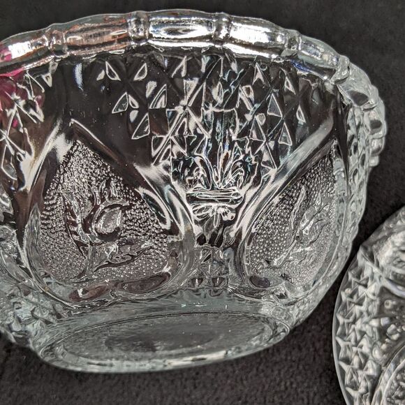 Vintage Crystal Trinket Box, Sugar Dish, Candy Bowl - Picture 5 of 8